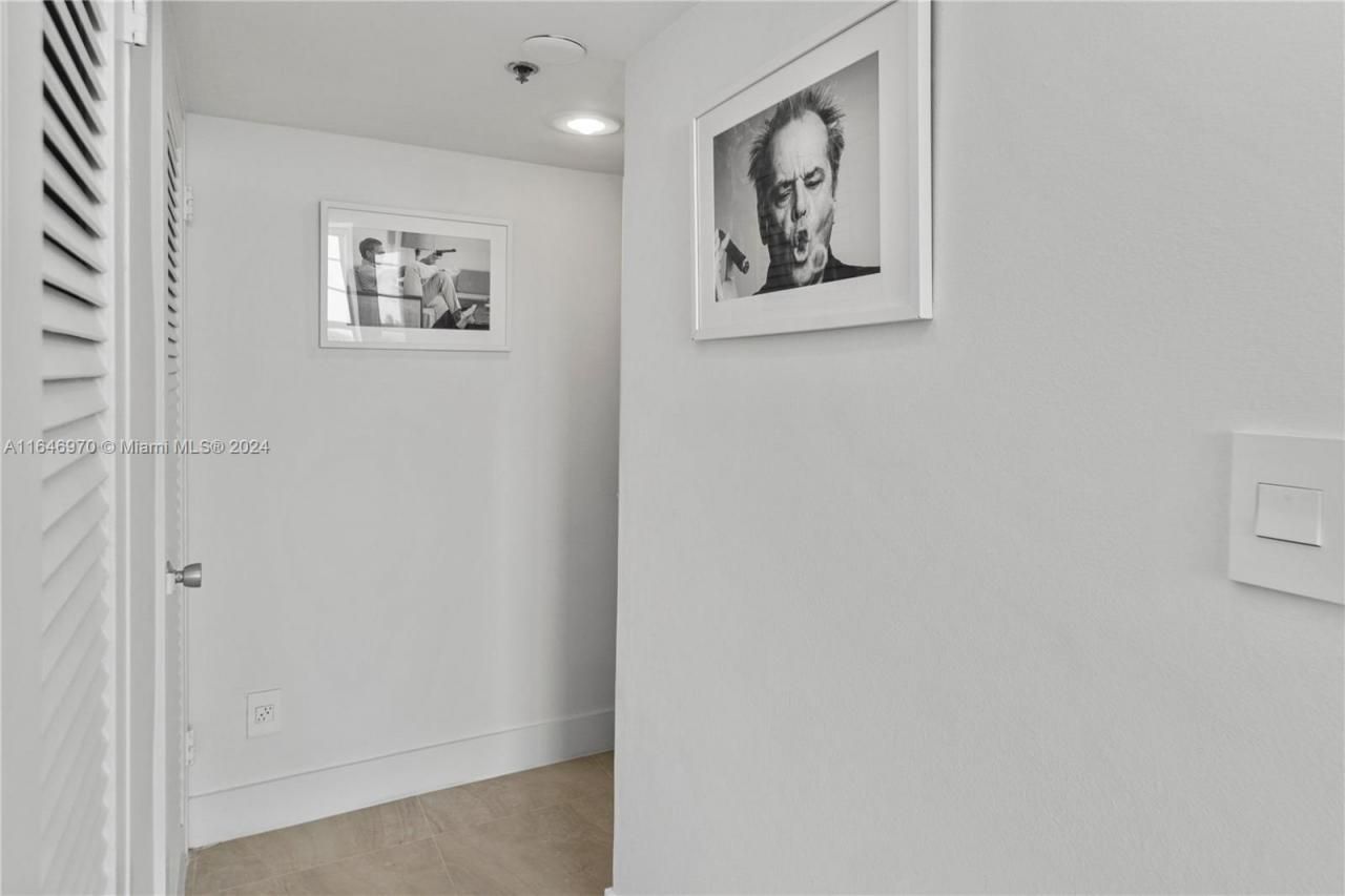 100 Lincoln Rd, Unit 548, Miami Beach, FL 33139 Photo