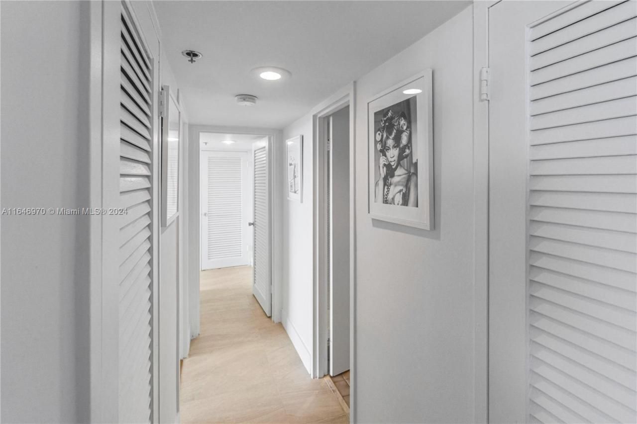 100 Lincoln Rd, Unit 548, Miami Beach, FL 33139 Photo