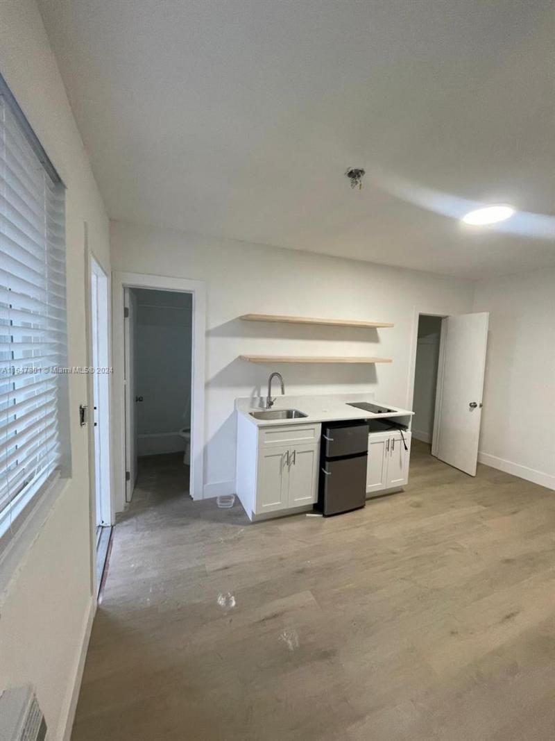 800 N Federal Hwy, Unit 5, Hollywood, FL 33020 Photo