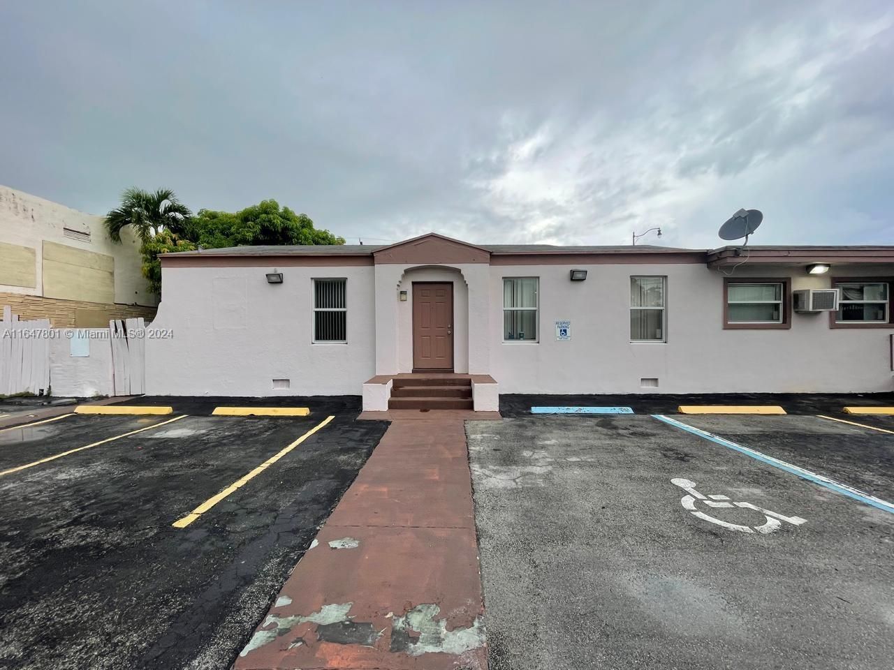 800 N Federal Hwy, Unit 5, Hollywood, FL 33020 Photo