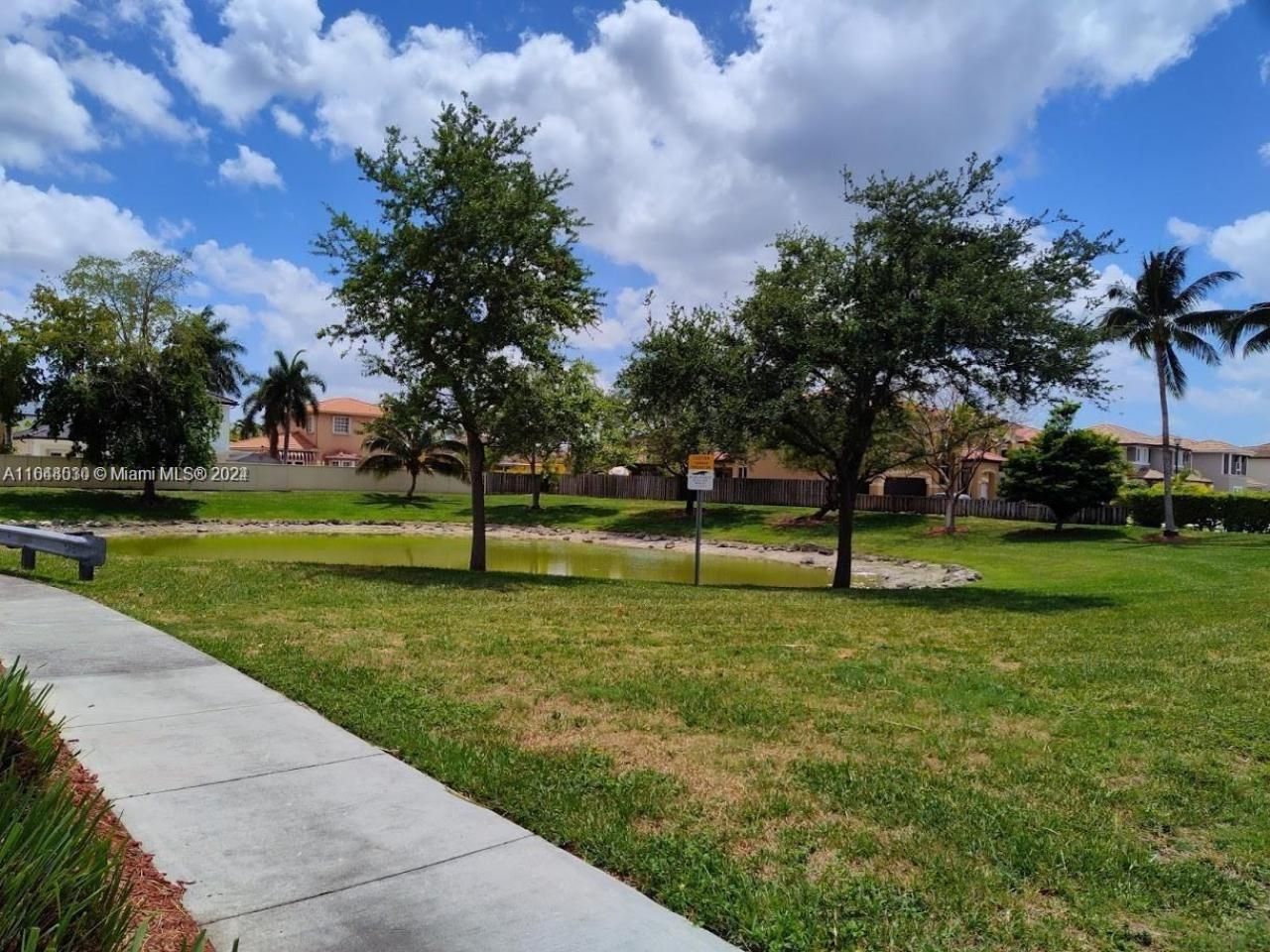 157th Ct SW 65th Terrace, Miami, FL 33193 Photo