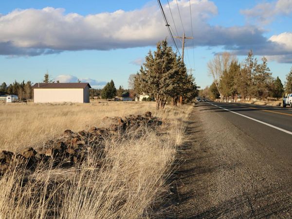 21620 NE Butler Market Road, Bend, OR 97701