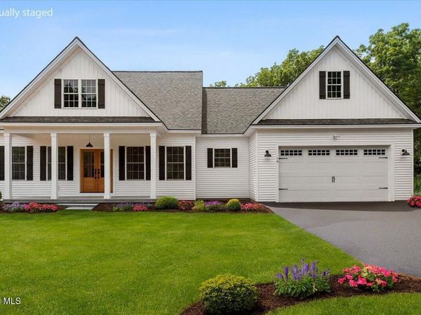 12 Hidden Pond Way, Gansevoort, NY 12831