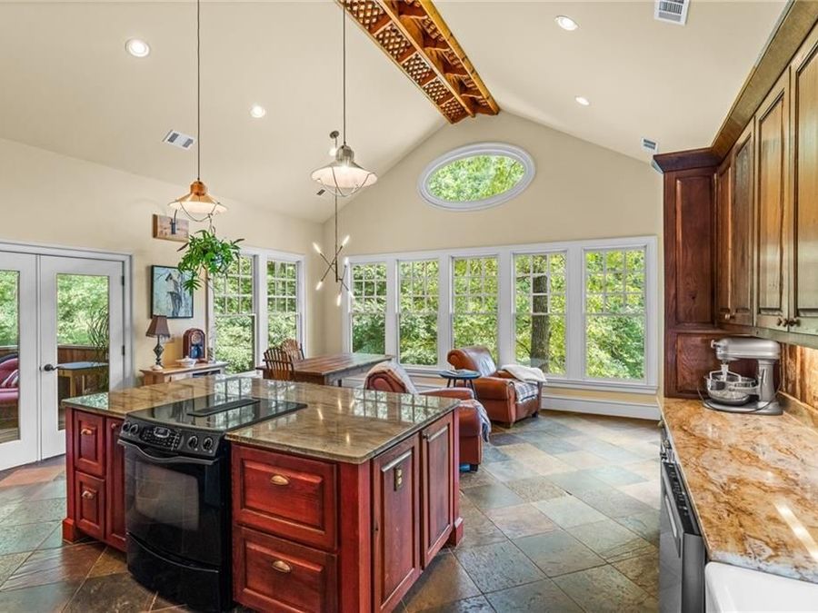 Property Image 34