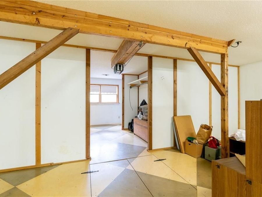 Property Image 93