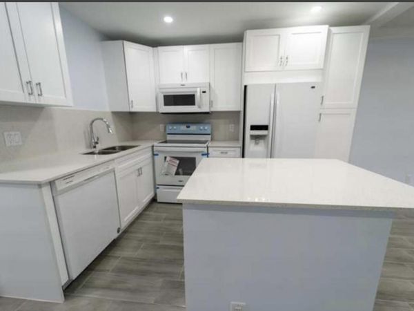 309 Windsor N, West Palm Beach, FL 33417