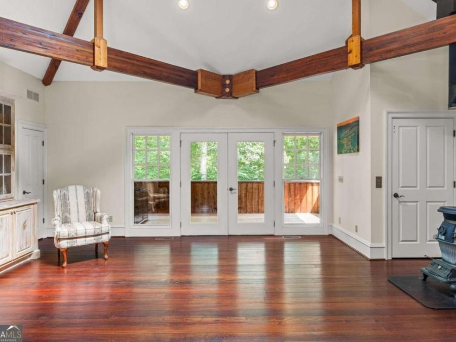 Property Image 37
