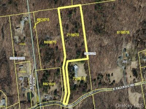 E Fallkill Road, Hyde Park, NY 12571