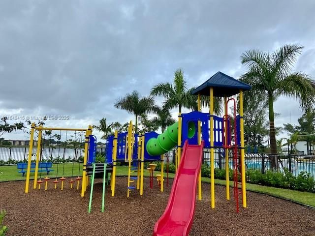 20626 NE 5th Pl, Unit 20626, Miami, FL 33179 Photo