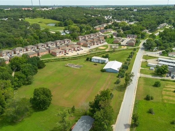 2400 Vichy Road, Rolla, MO 65401