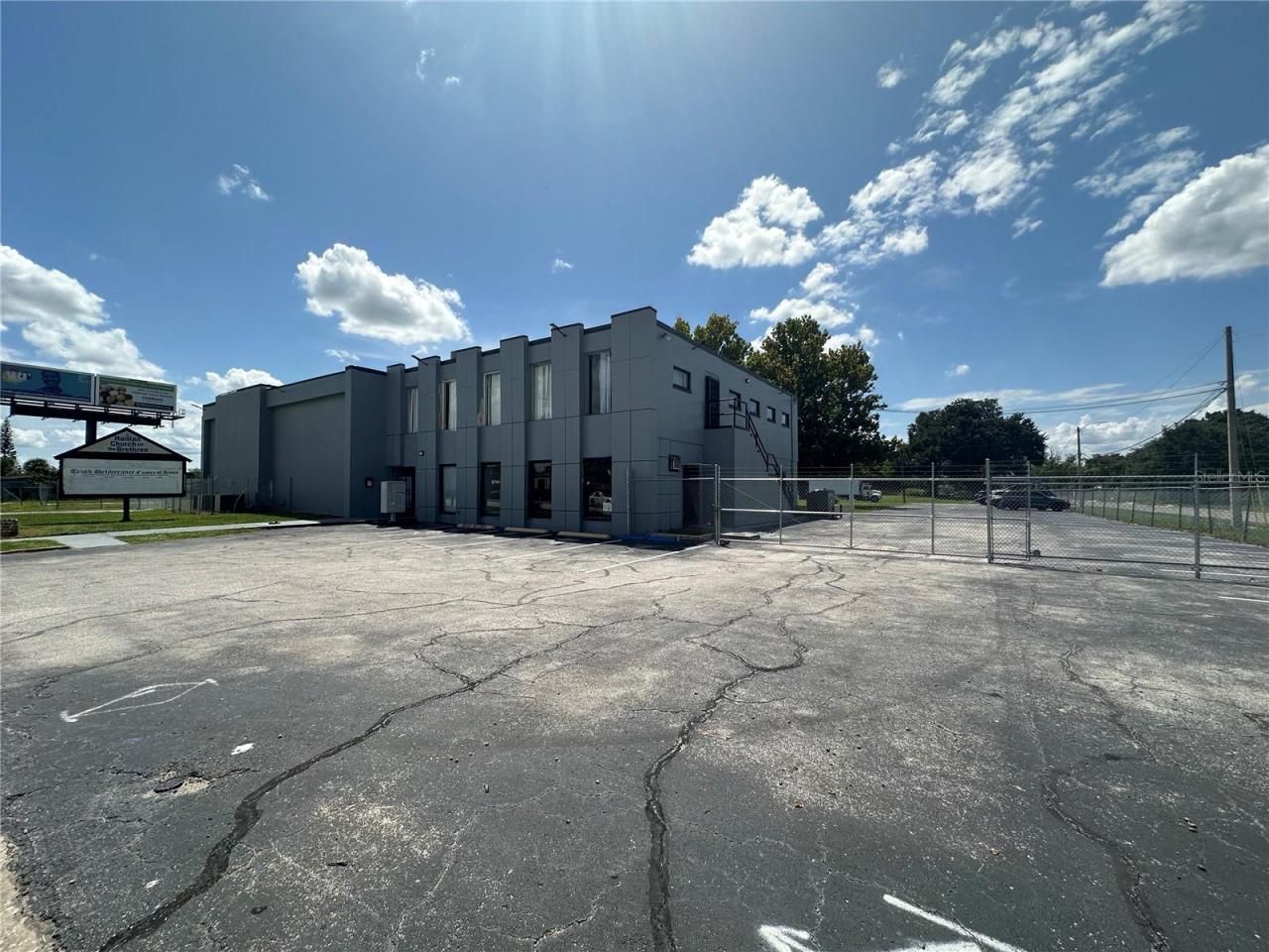 2300 S Orange Blossom Trail, Orlando, FL 32805 Photo