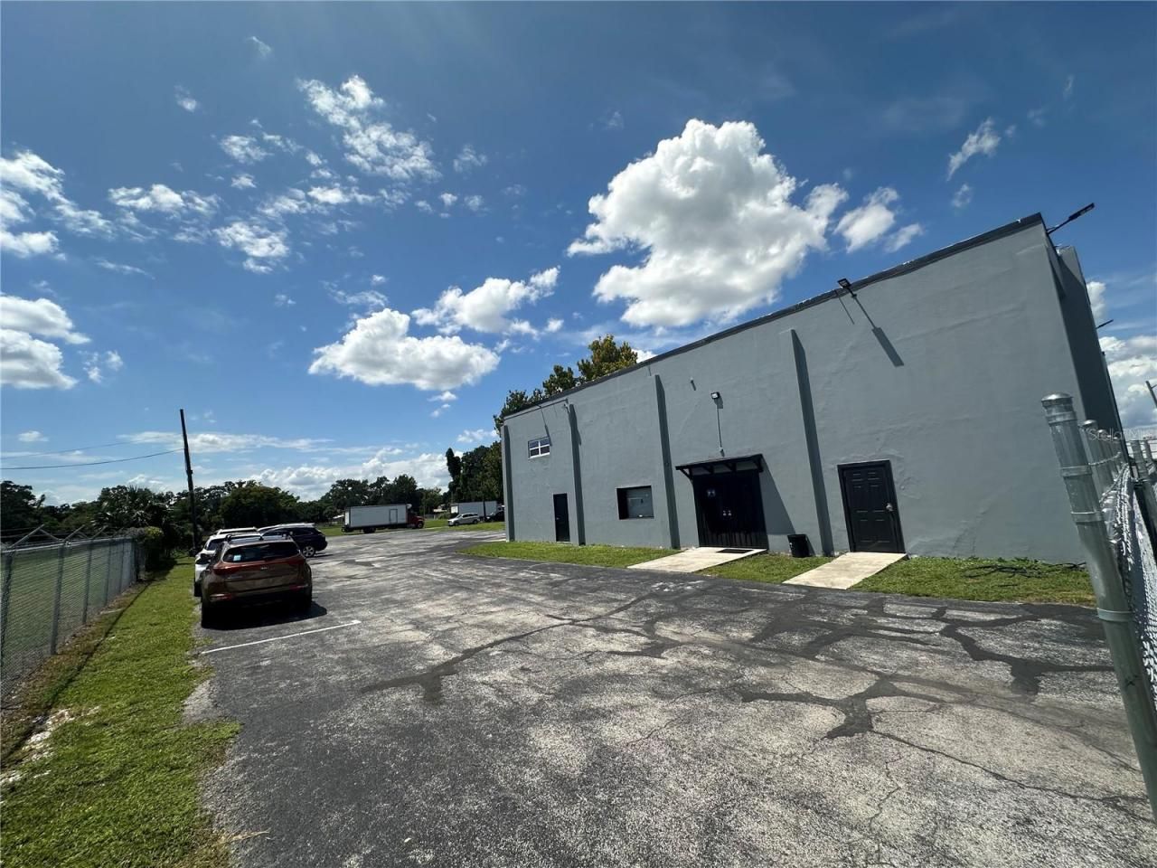 2300 S Orange Blossom Trail, Orlando, FL 32805 Photo