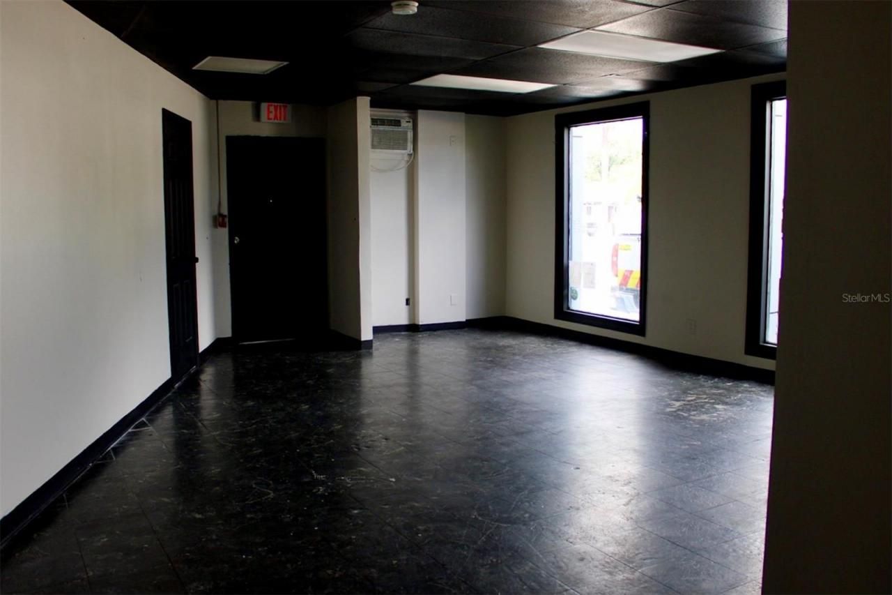 2300 S Orange Blossom Trail, Orlando, FL 32805 Photo