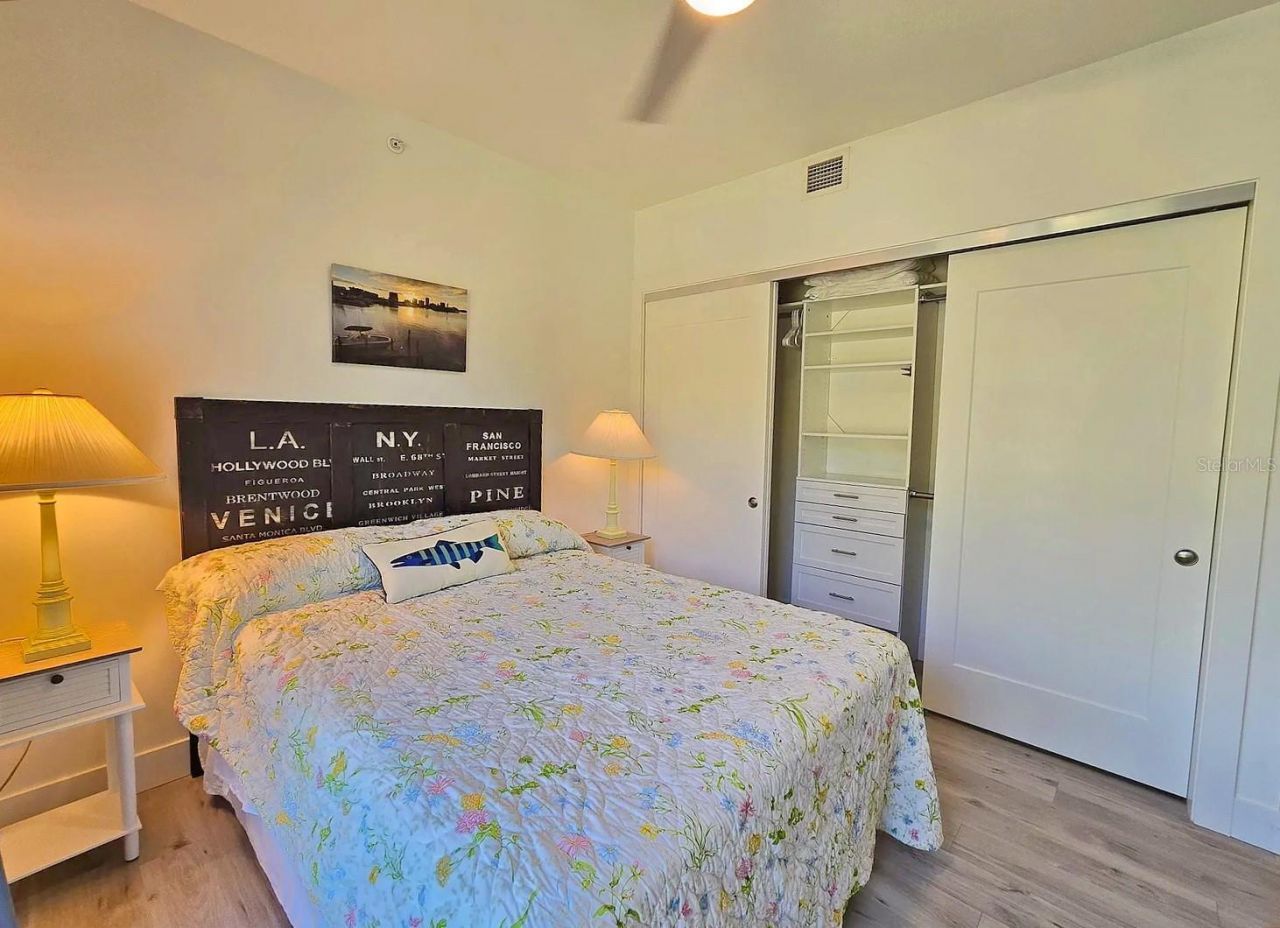 1709 N Tamiami Trail, Unit 201, Sarasota, FL 34234 Photo