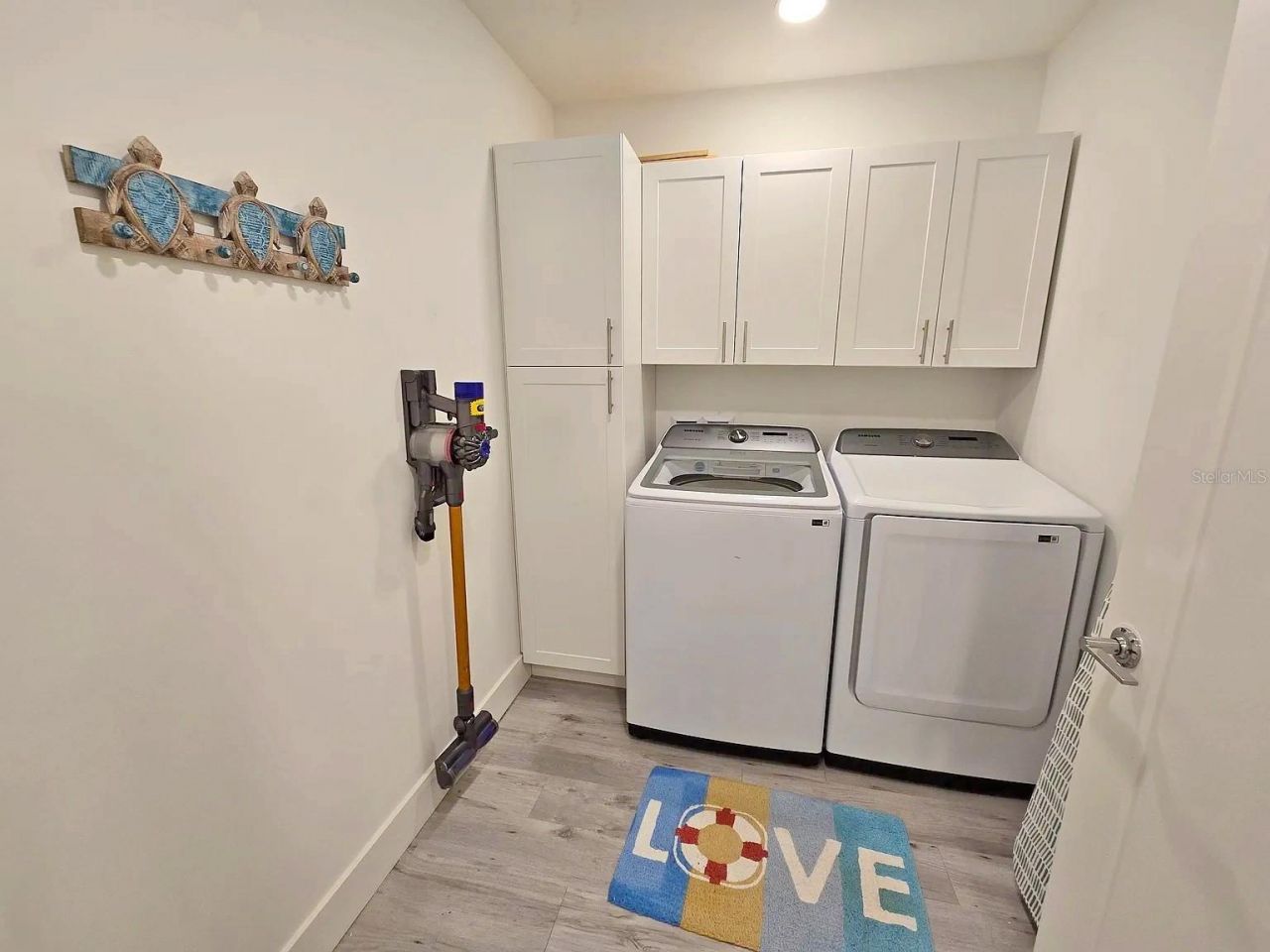 1709 N Tamiami Trail, Unit 201, Sarasota, FL 34234 Photo