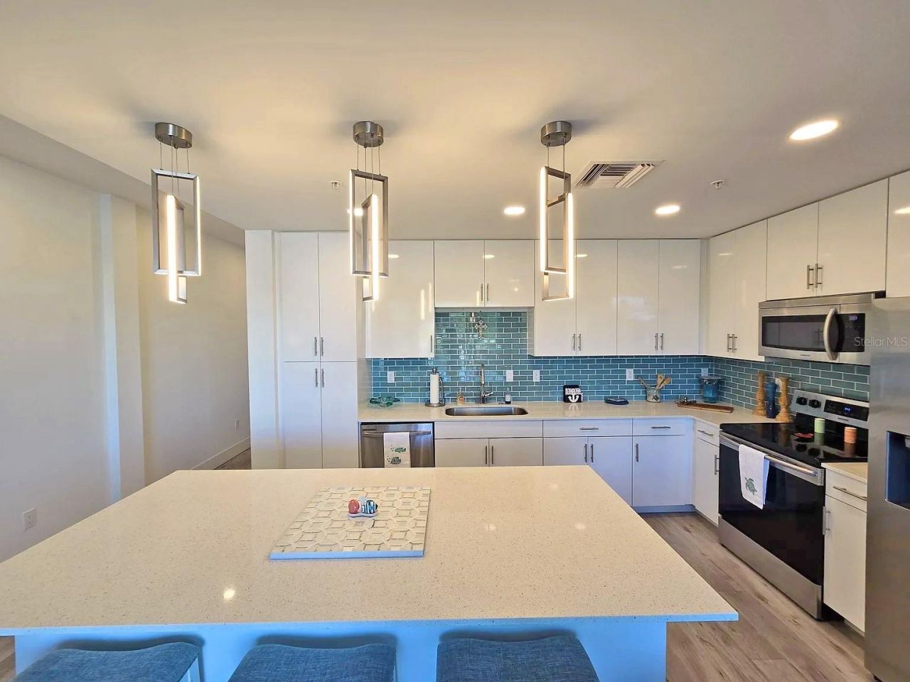 1709 N Tamiami Trail, Unit 201, Sarasota, FL 34234 Photo