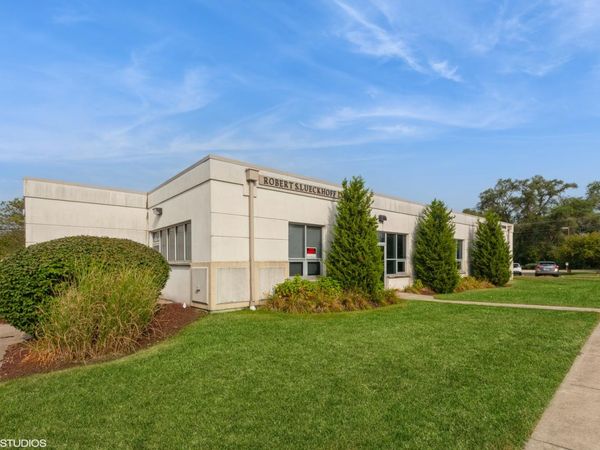 4906 S Main Street, Unit 102, Lisle, IL 60532