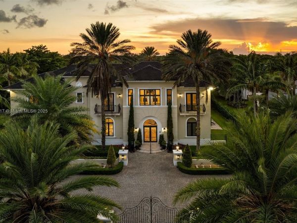 12110 SW 60th Ct, Pinecrest, FL 33156