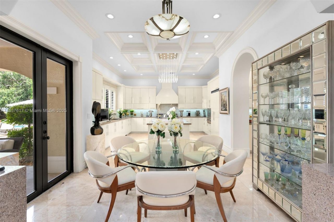 12110 SW 60th Ct, Pinecrest, FL 33156 Photo