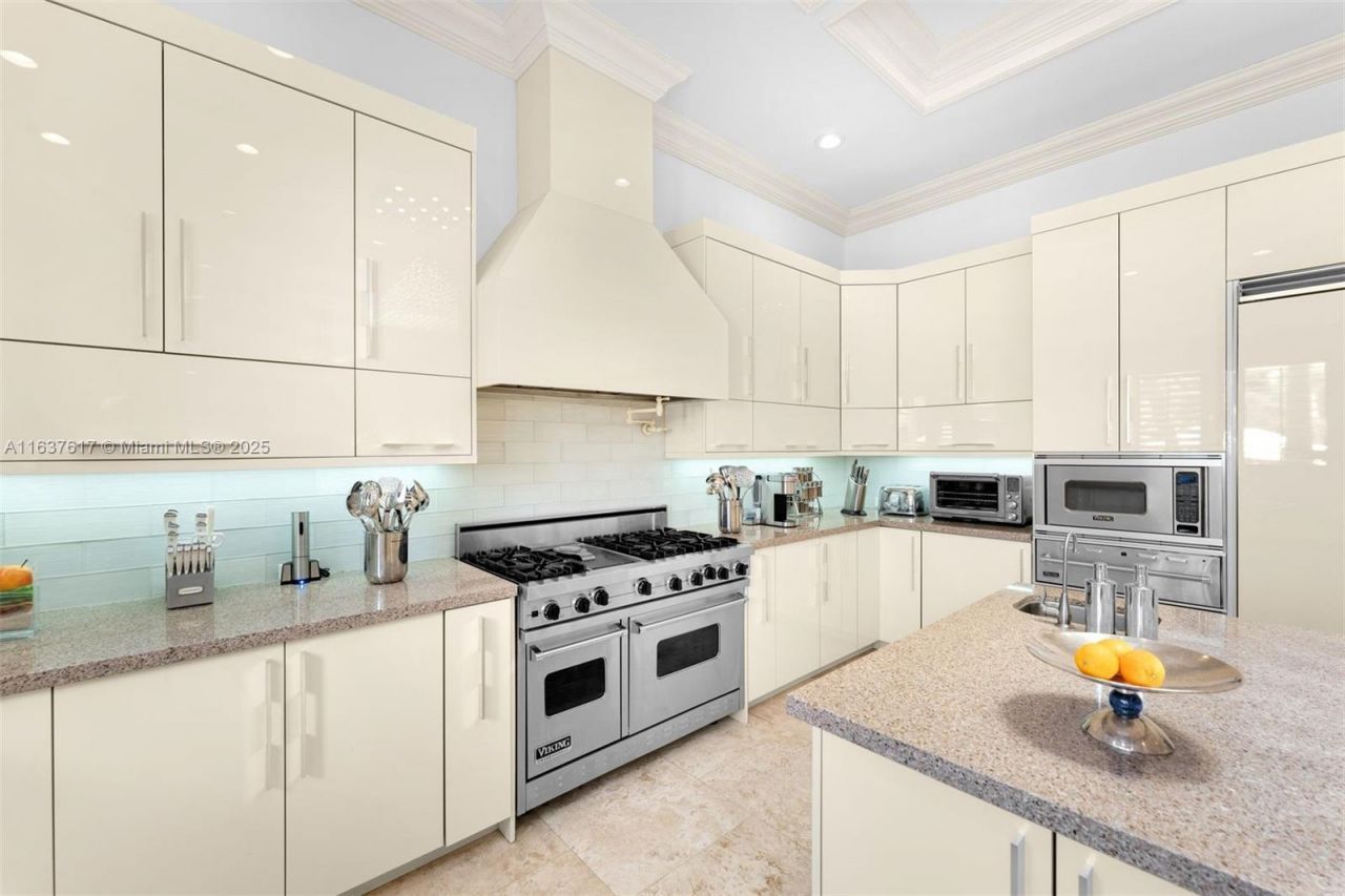 12110 SW 60th Ct, Pinecrest, FL 33156 Photo