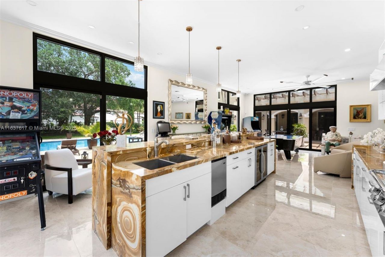 12110 SW 60th Ct, Pinecrest, FL 33156 Photo