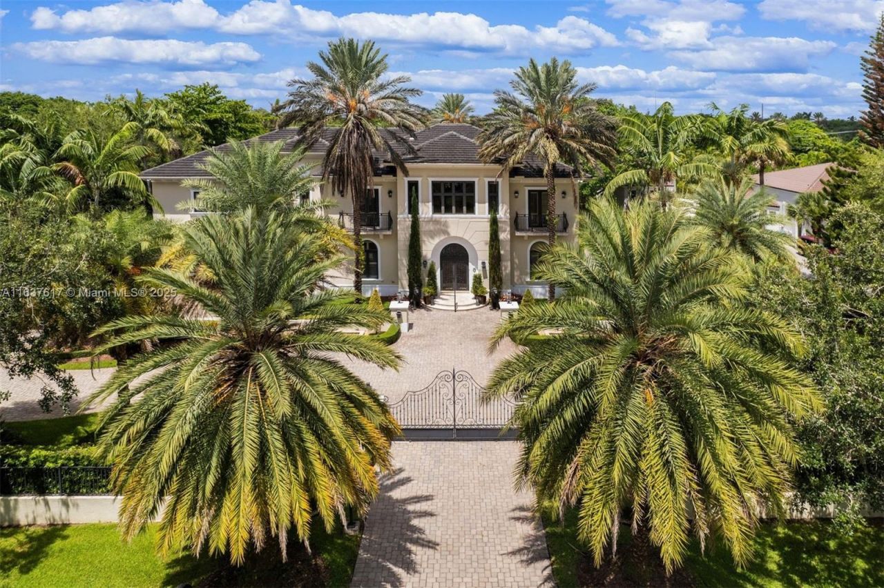 12110 SW 60th Ct, Pinecrest, FL 33156 Photo