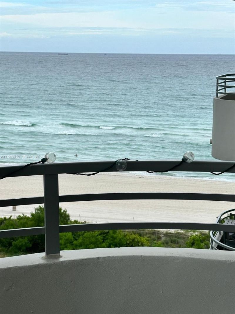 5555 Collins Ave, Unit 10B, Miami Beach, FL 33140 Photo