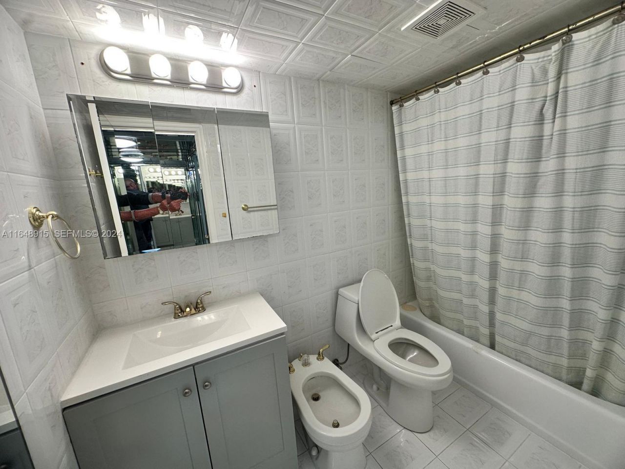 5555 Collins Ave, Unit 10B, Miami Beach, FL 33140 Photo
