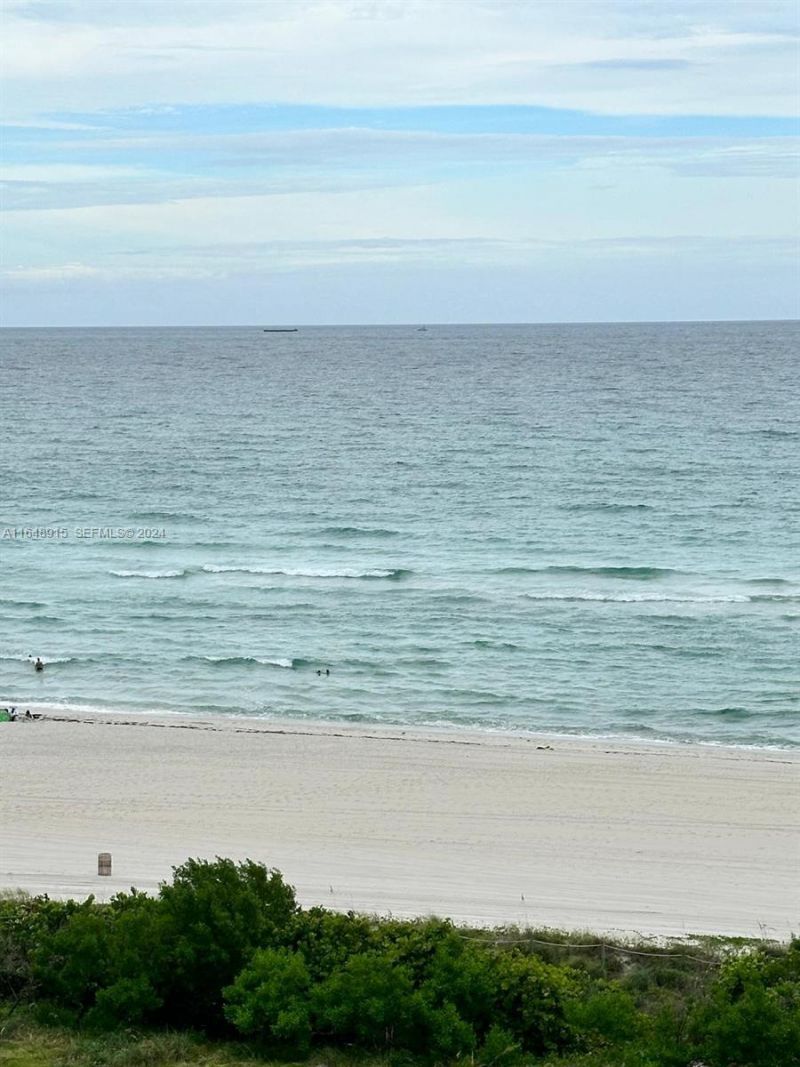 5555 Collins Ave, Unit 10B, Miami Beach, FL 33140 Photo
