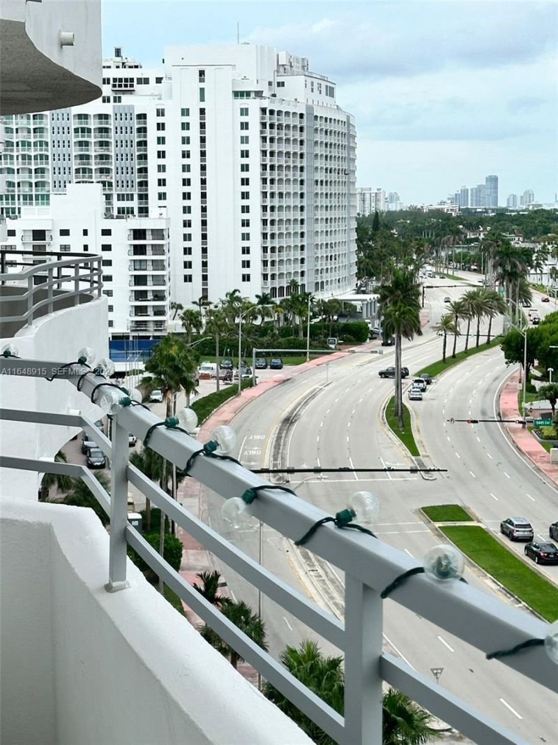 5555 Collins Ave, Unit 10B, Miami Beach, FL 33140 Photo