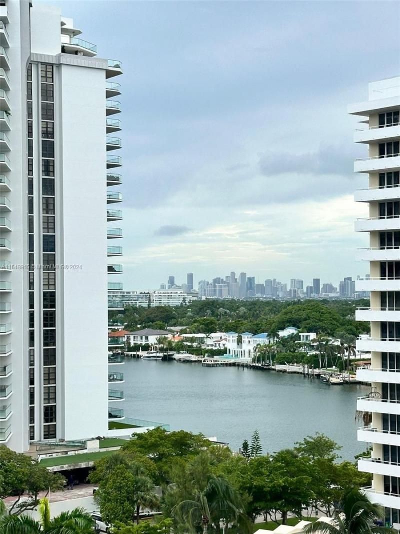 5555 Collins Ave, Unit 10B, Miami Beach, FL 33140 Photo