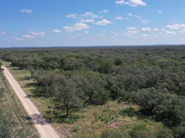424 PR 324, Dhanis, TX 78850