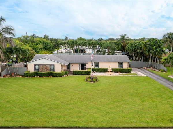 1442 NW 20th St, Homestead, FL 33030