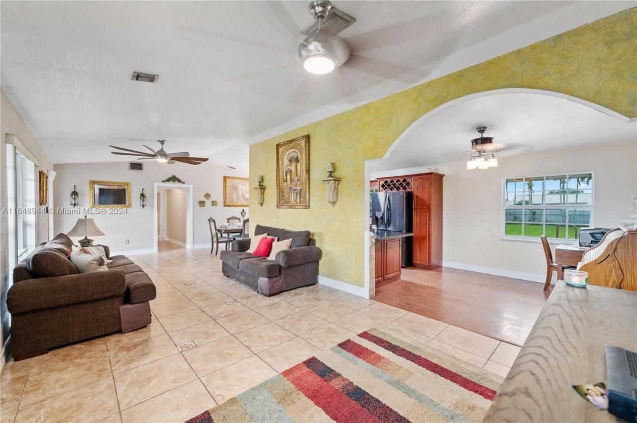 1442 NW 20th St, Homestead, FL 33030 Photo