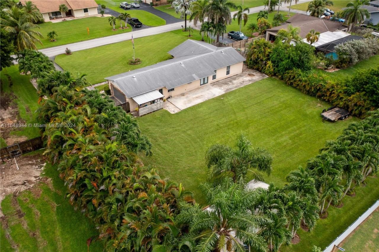 1442 NW 20th St, Homestead, FL 33030 Photo