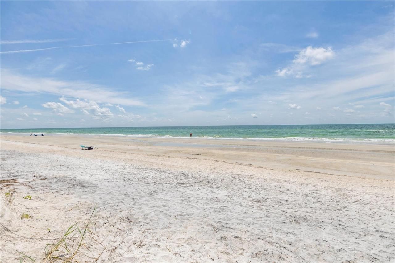 516 Gulf Boulevard, Indian Rocks Beach, FL 33785 Photo
