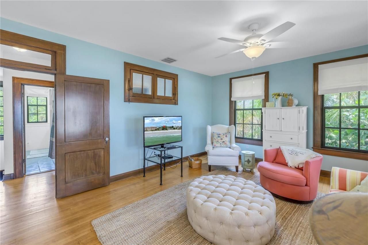 516 Gulf Boulevard, Indian Rocks Beach, FL 33785 Photo