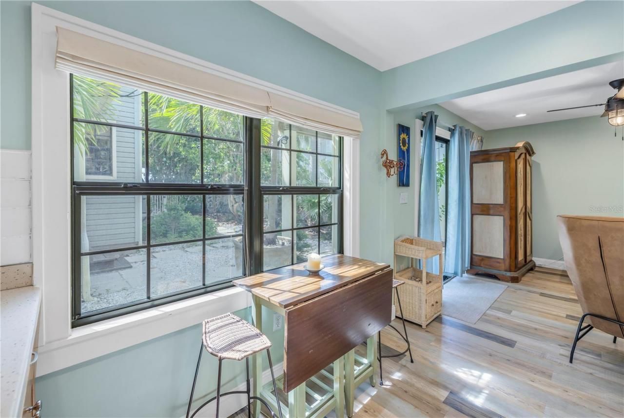 516 Gulf Boulevard, Indian Rocks Beach, FL 33785 Photo