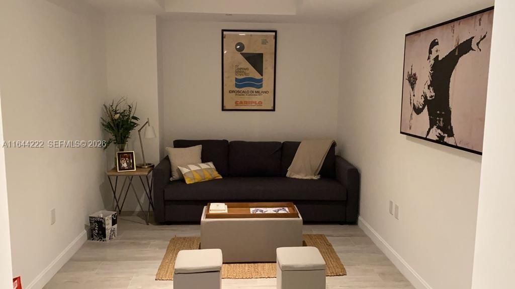45 SW 9th St, Unit 1005, Miami, FL 33130 Photo