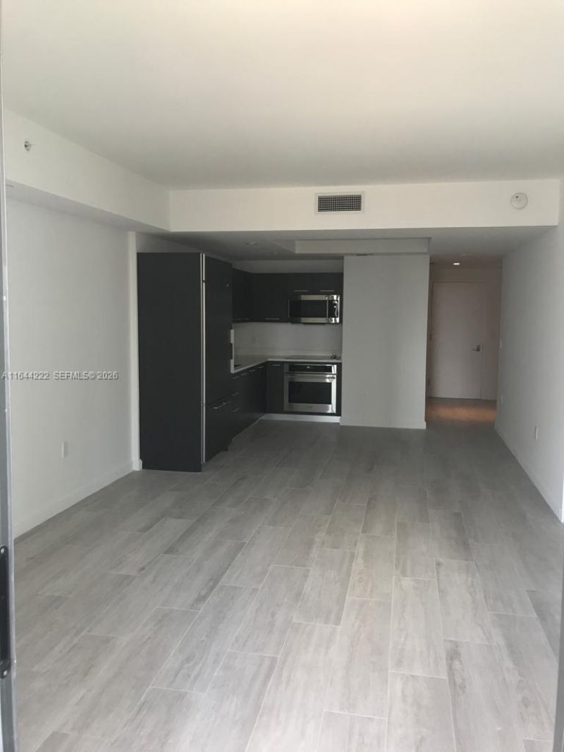 45 SW 9th St, Unit 1005, Miami, FL 33130 Photo