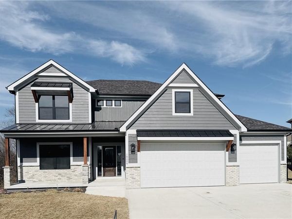 18000 N Peach Blossom Drive, Platte City, MO 64079
