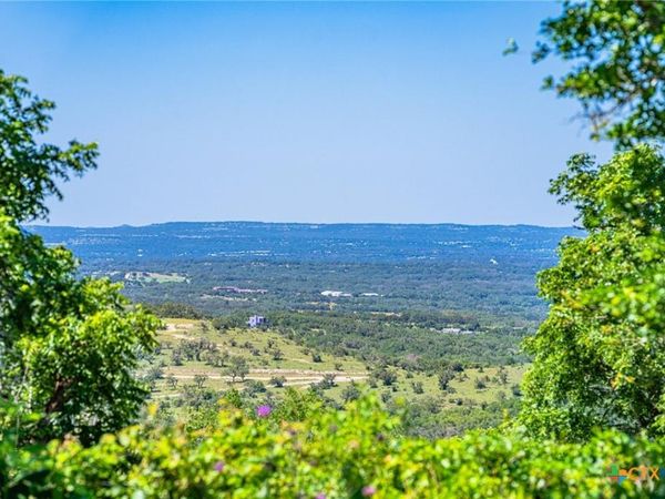 518 W Sunset, Johnson City, TX 78636