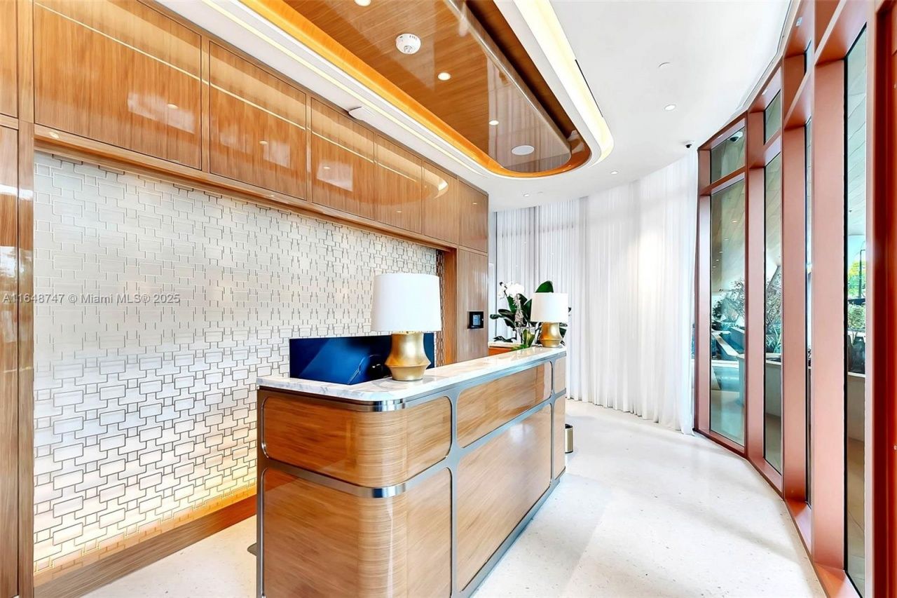 2678 Tigertail Ave, Unit 1905, Miami, FL 33133 Photo