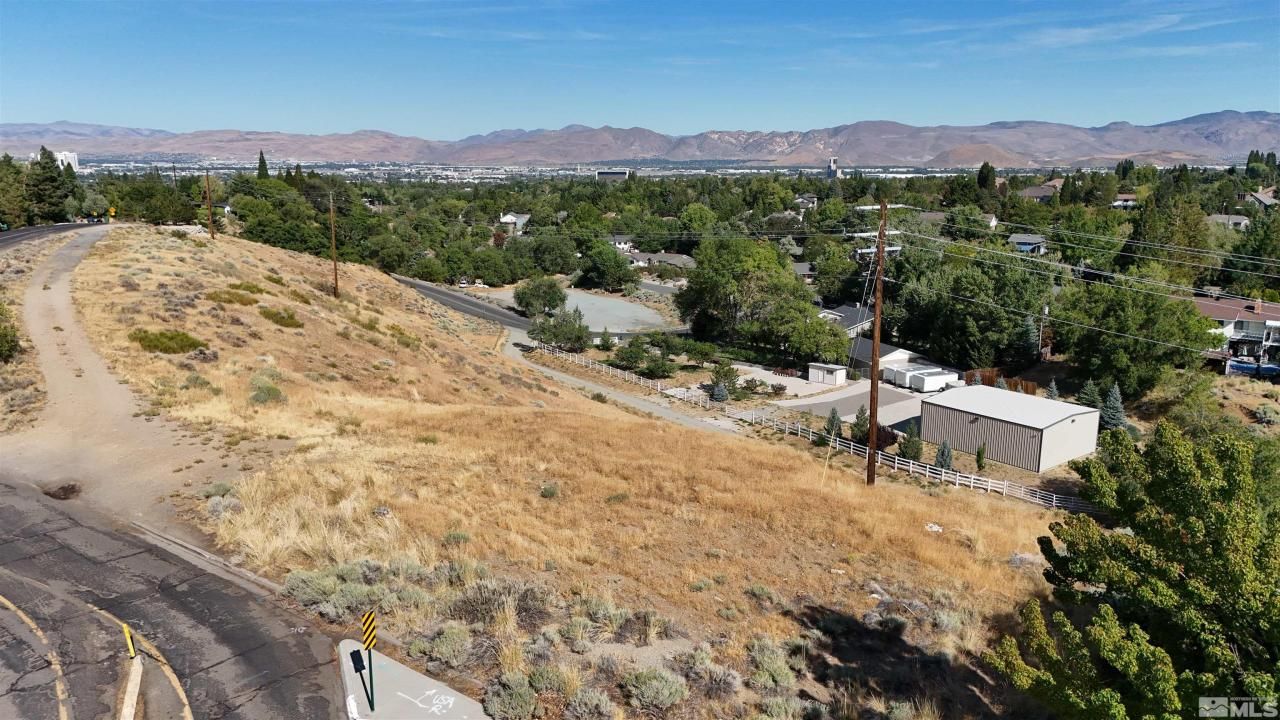 2905 Susileen Drive, Reno, NV 89509 Photo