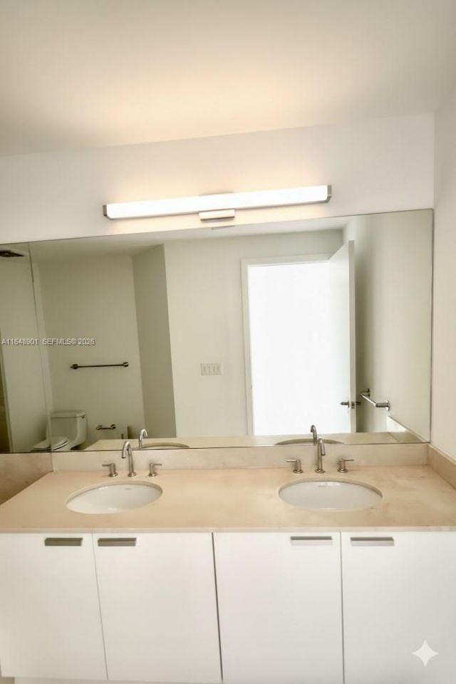 3131 NE 188th St, Unit 1-1001, Aventura, FL 33180 Photo