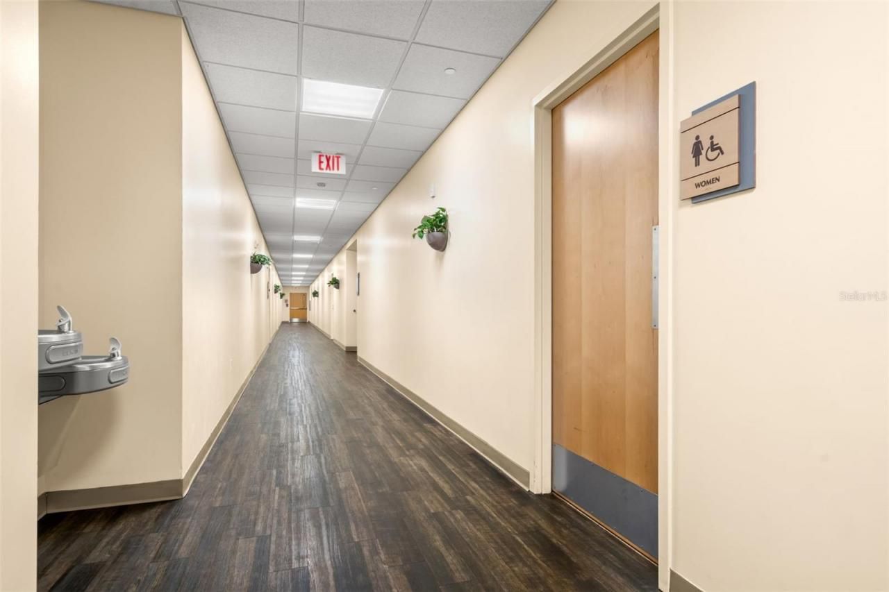 625 6th Avenue S, Unit 405, Saint Petersburg, FL 33701 Photo