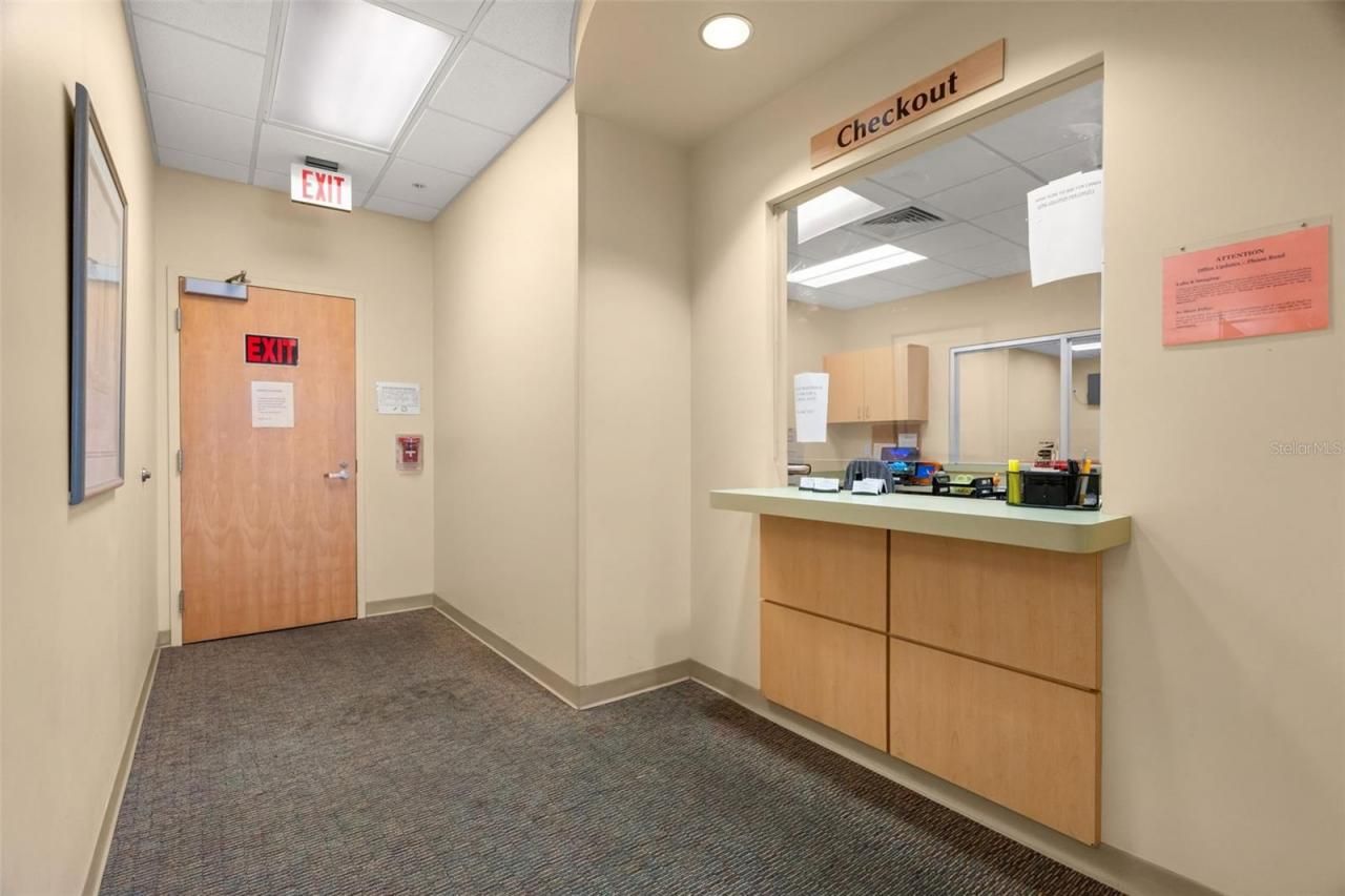 625 6th Avenue S, Unit 405, Saint Petersburg, FL 33701 Photo