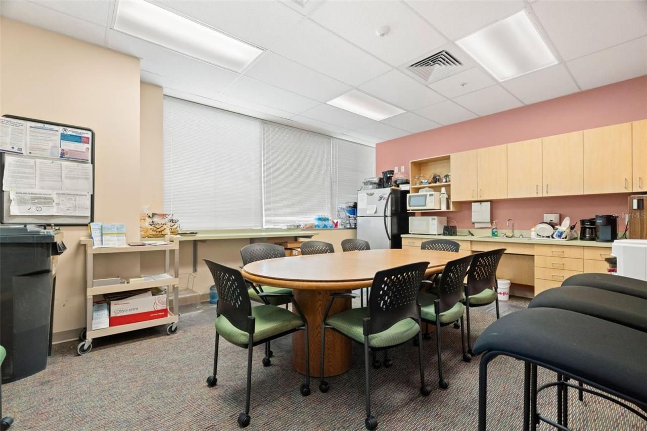 625 6th Avenue S, Unit 405, Saint Petersburg, FL 33701 Photo