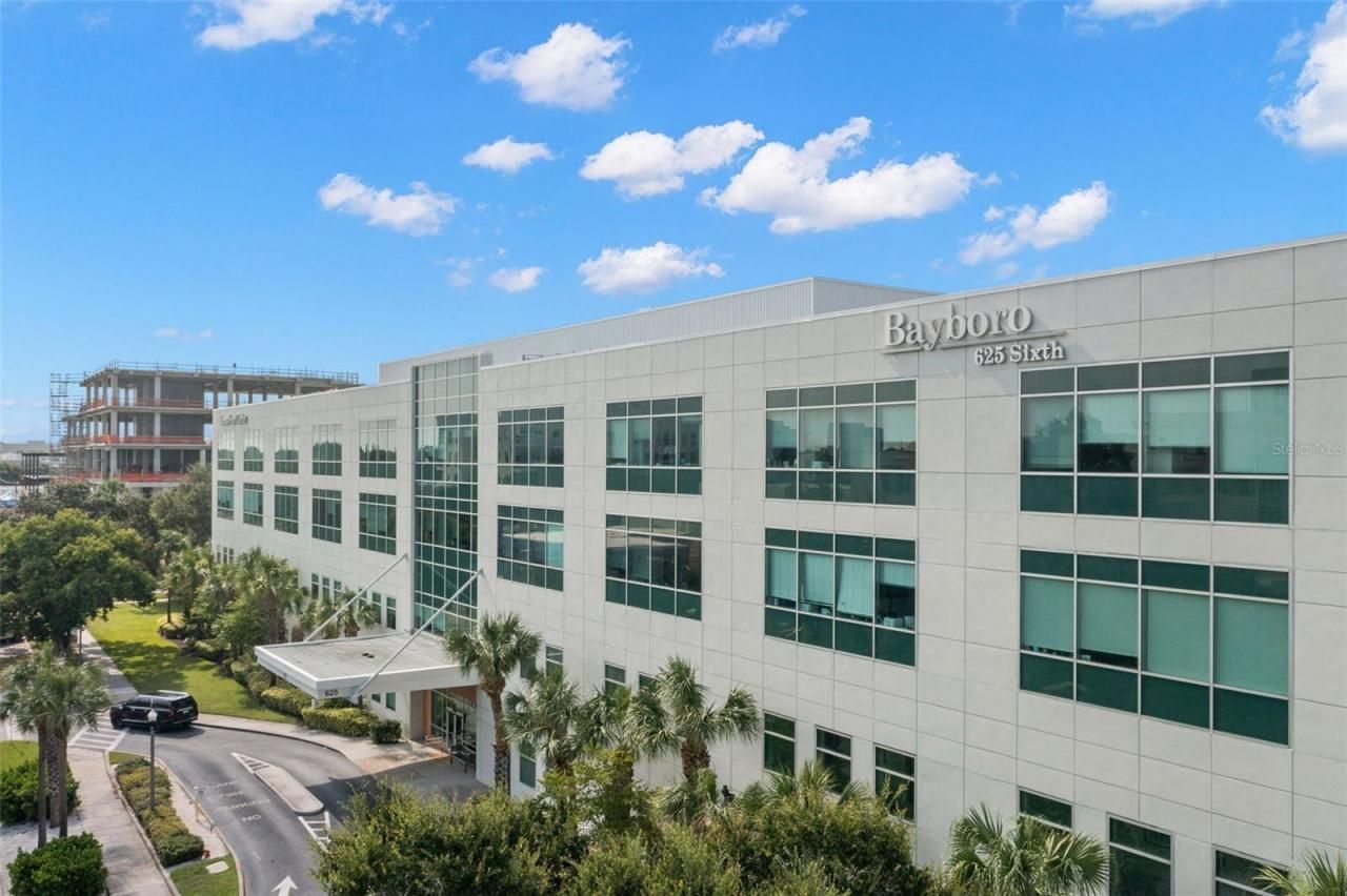 625 6th Avenue S, Unit 405, Saint Petersburg, FL 33701 Photo