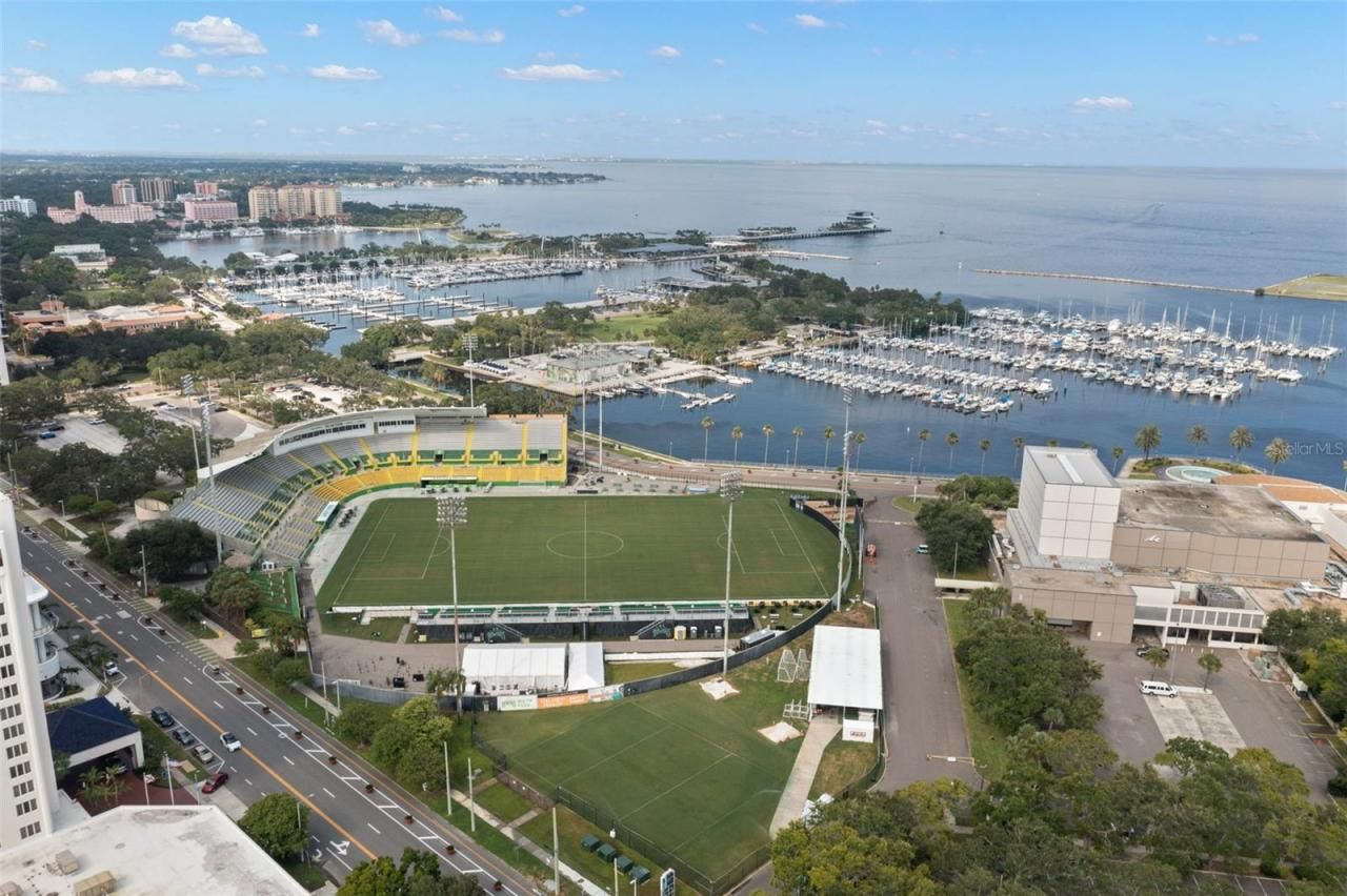 625 6th Avenue S, Unit 405, Saint Petersburg, FL 33701 Photo